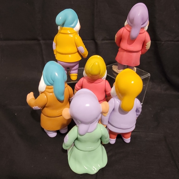 Vintage DISNEY Snow White 7 Dwarfs Rubber Figure 5"- 7" Posable Sleepy Dopey Doc - Picture 15 of 16